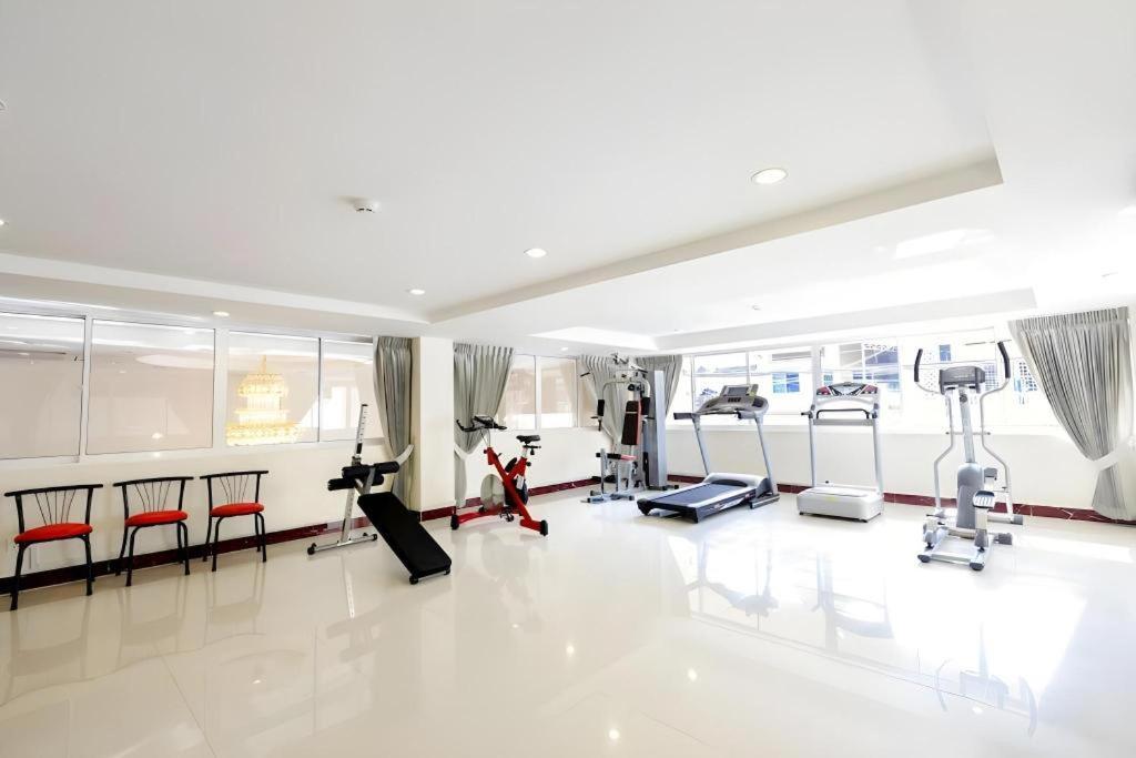 Kirirom Crystal Hotel Phnom Penh Luaran gambar